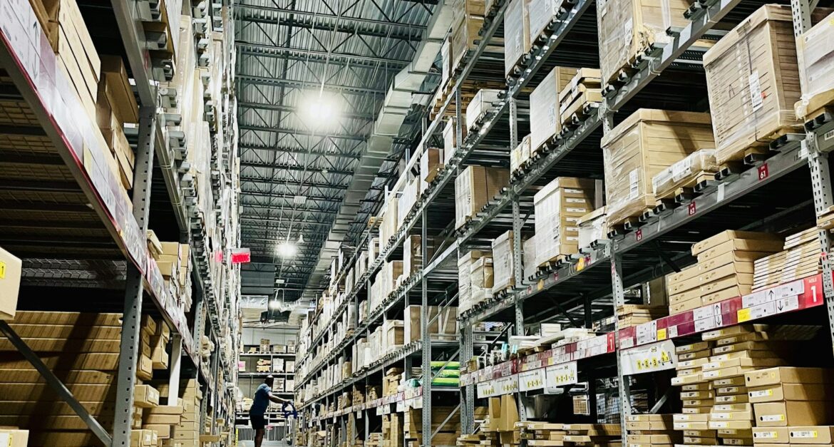 software distribusi FMCG untuk mengintegrasikan warehouse dan pengiriman