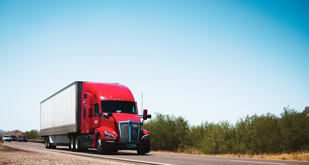 SOLOG TMS review untuk manajemen transportasi dan operasional trucking